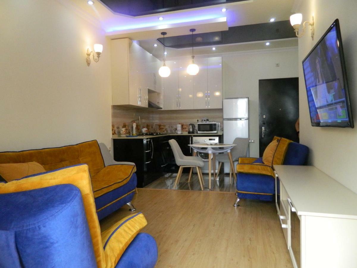 Chemi Saxli Apartment Batumi Kültér fotó