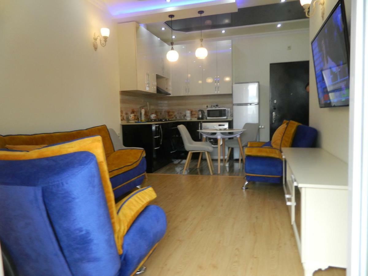Chemi Saxli Apartment Batumi Kültér fotó