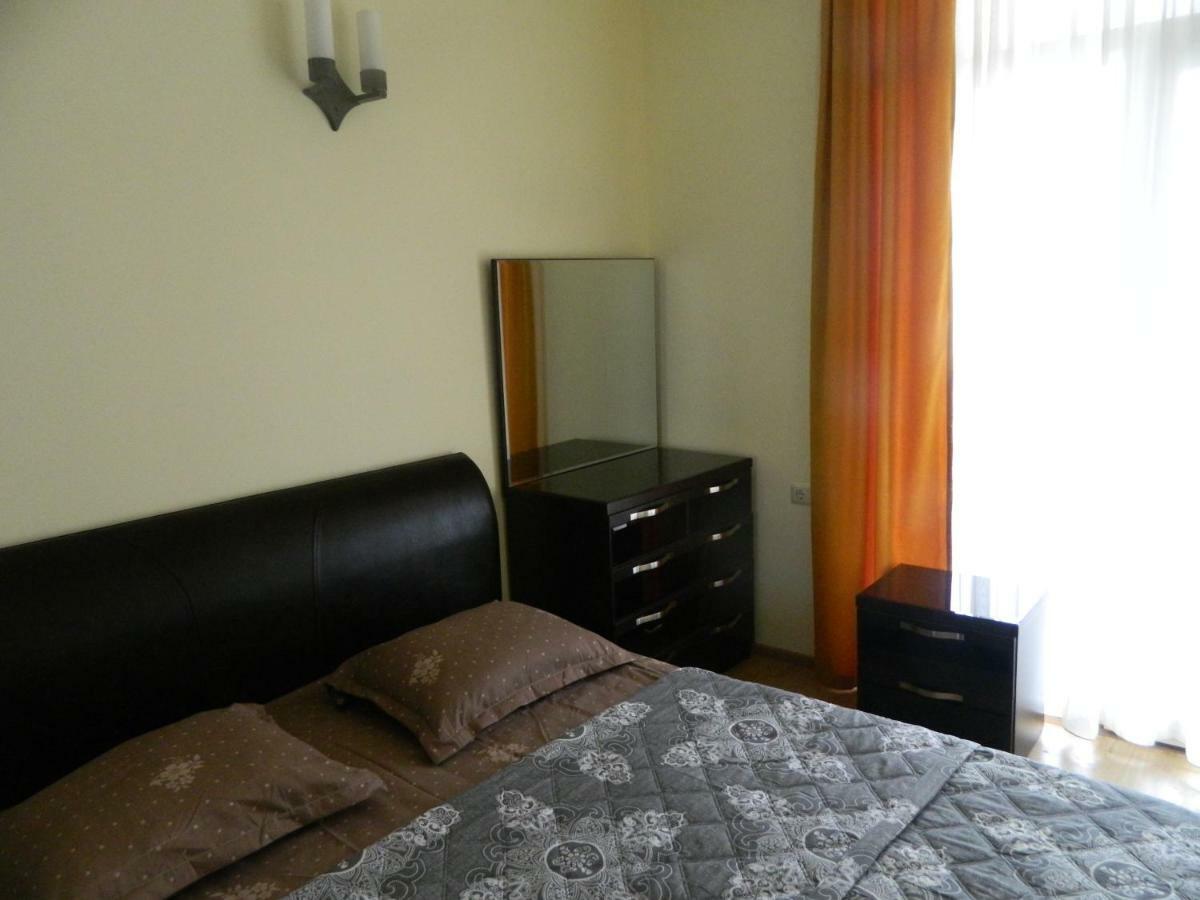 Chemi Saxli Apartment Batumi Kültér fotó